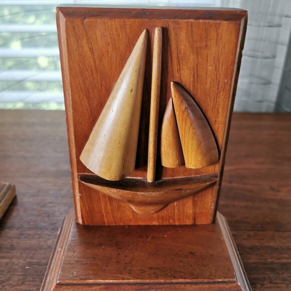 Hand Carved Wooden Nautical Bookends, VTG Wood Intarsia Sailboat and Lighthouse - Picture 7 of 12